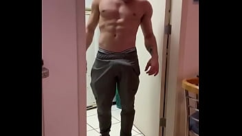 Pornôs gays fazendo orgia no exército brasileiro e falando putarias
