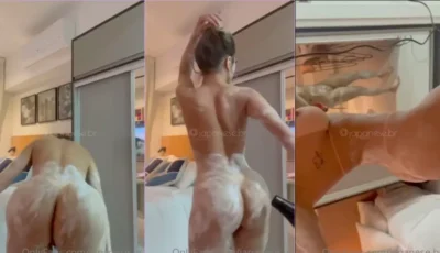 Jully Queiroz se exibindo ao dançar sem roupa nenhuma