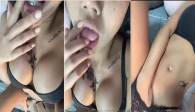 Phatcharin tá toda animada, se divertindo com suas mãos na melhor auto-pasiência do mundão!