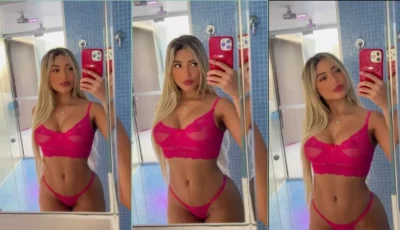 A delícia da Karlyane Menezes vestindo apenas uma calcinha de renda bem sexy