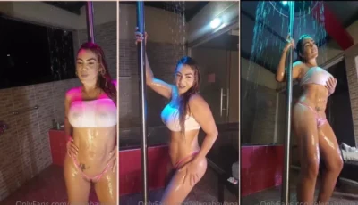 Elena Bayona toda encharcadinha se mostrando