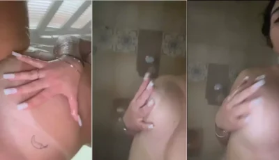 Dani, a coelhinha sexy, tá se divertindo peladinha com sua deliciosa siririca