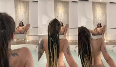 Psaay convidou a amiga pra dar aquele banho juntas, sem roupa e tudo mais