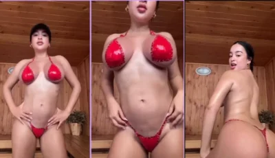 Sophia Ramirez tá sem roupa, bem saborosa com um fio dental apertadinho
