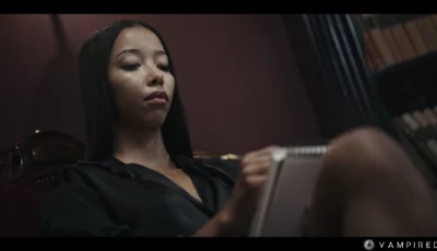 Essa mulher é cheia de malícia e proporciona muitos prazeres bem intensos