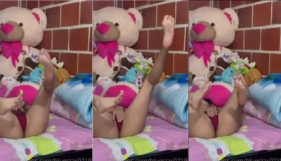 Jessie Blue, a safadinha, se jogando na masturbação até chegar ao clímax de um jeito bem delícia