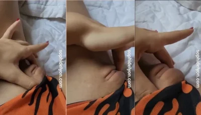 Vídeo da Sophi Delyon se acariciando toda molhadinha